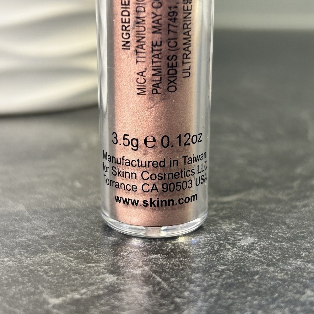 NEW Skinn Dimitri James Mineral Eye Lighter Roller MAGIC Discontinued - Picture 4 of 5